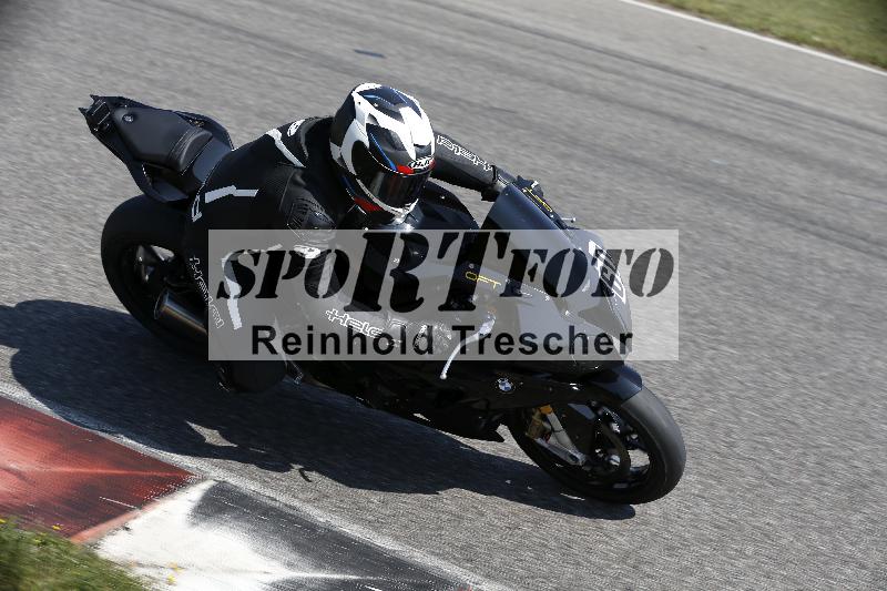 /45 10.08.2025 Plüss Moto Sport ADR/Einsteiger/60
